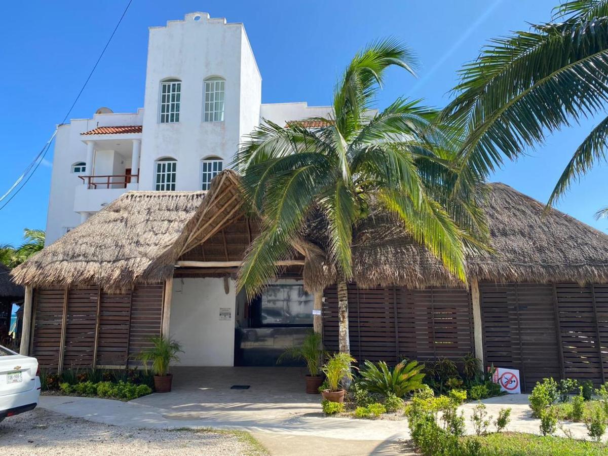 פוארטו מורלוס Hotel & Beach Club Ojo De Agua מראה חיצוני תמונה